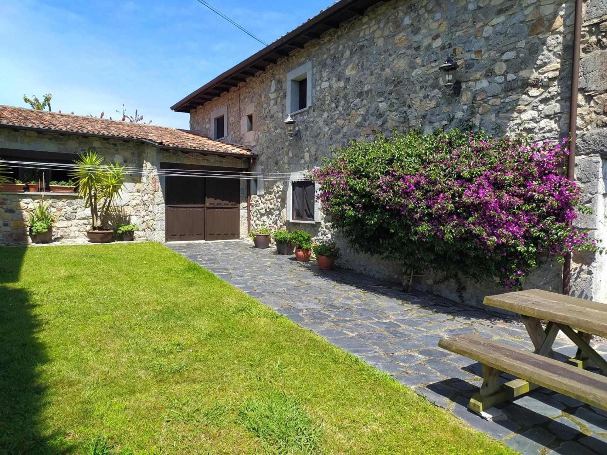 Gran Pedroso De Llanes Villa Exterior photo